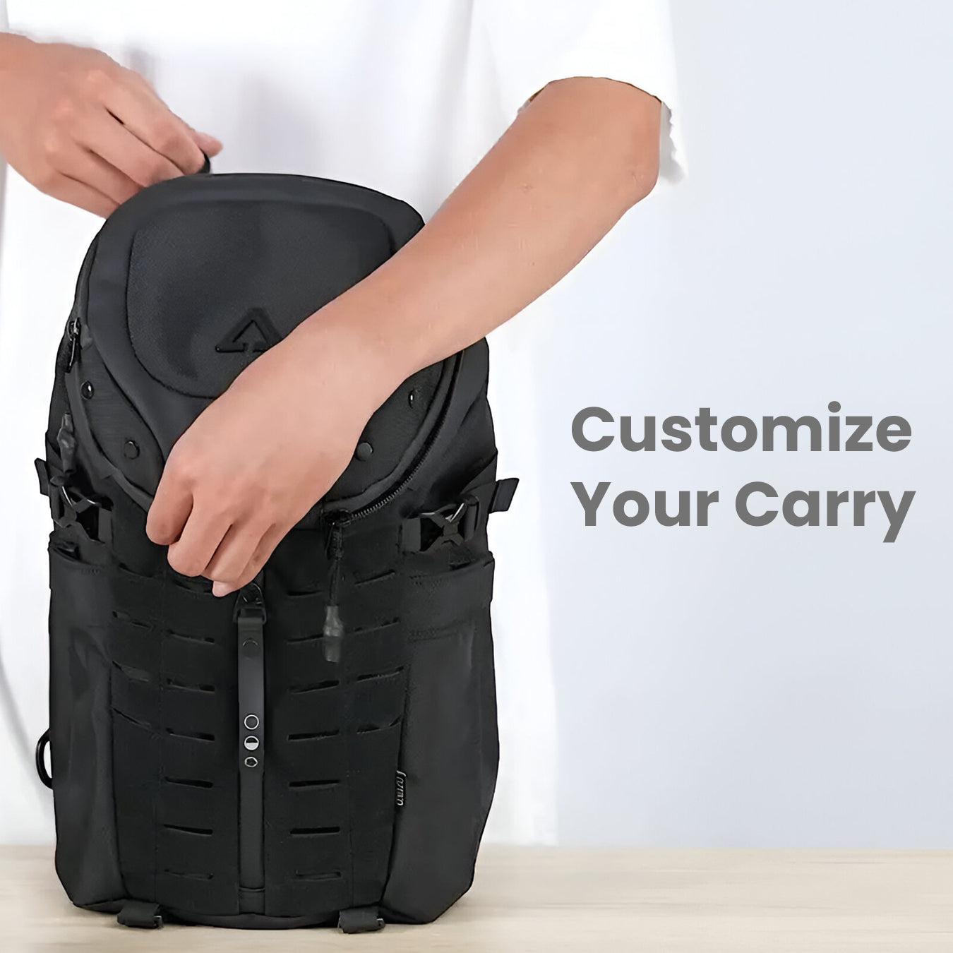 Anti-theft crossbody bag in black with customizable features, durable material, and secure zippers. Ideal for travel and daily use.