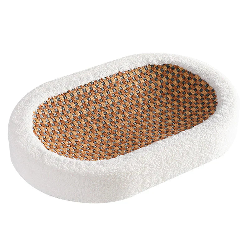 Oval cat scratch board with sisal mat, scratch-resistant, non-slip design. Ideal for cat claw grinding. Large diameter, durable pet accessory.