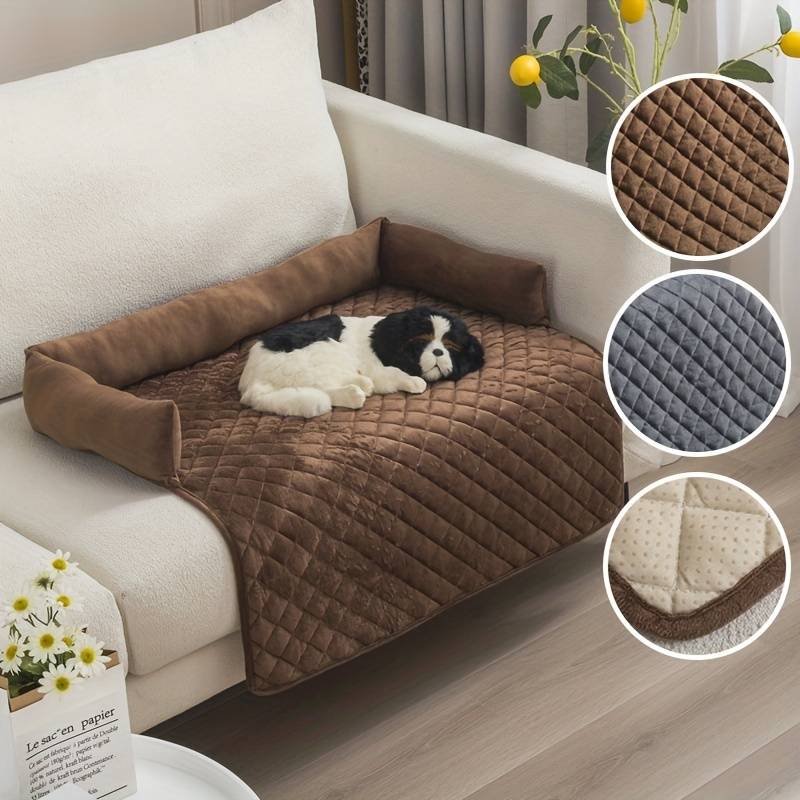 Quilted brown pet sofa cover with plush lining, featuring a Cavalier King Charles Spaniel dog. Includes color options: brown, gray, beige. Ideal for pet protection.