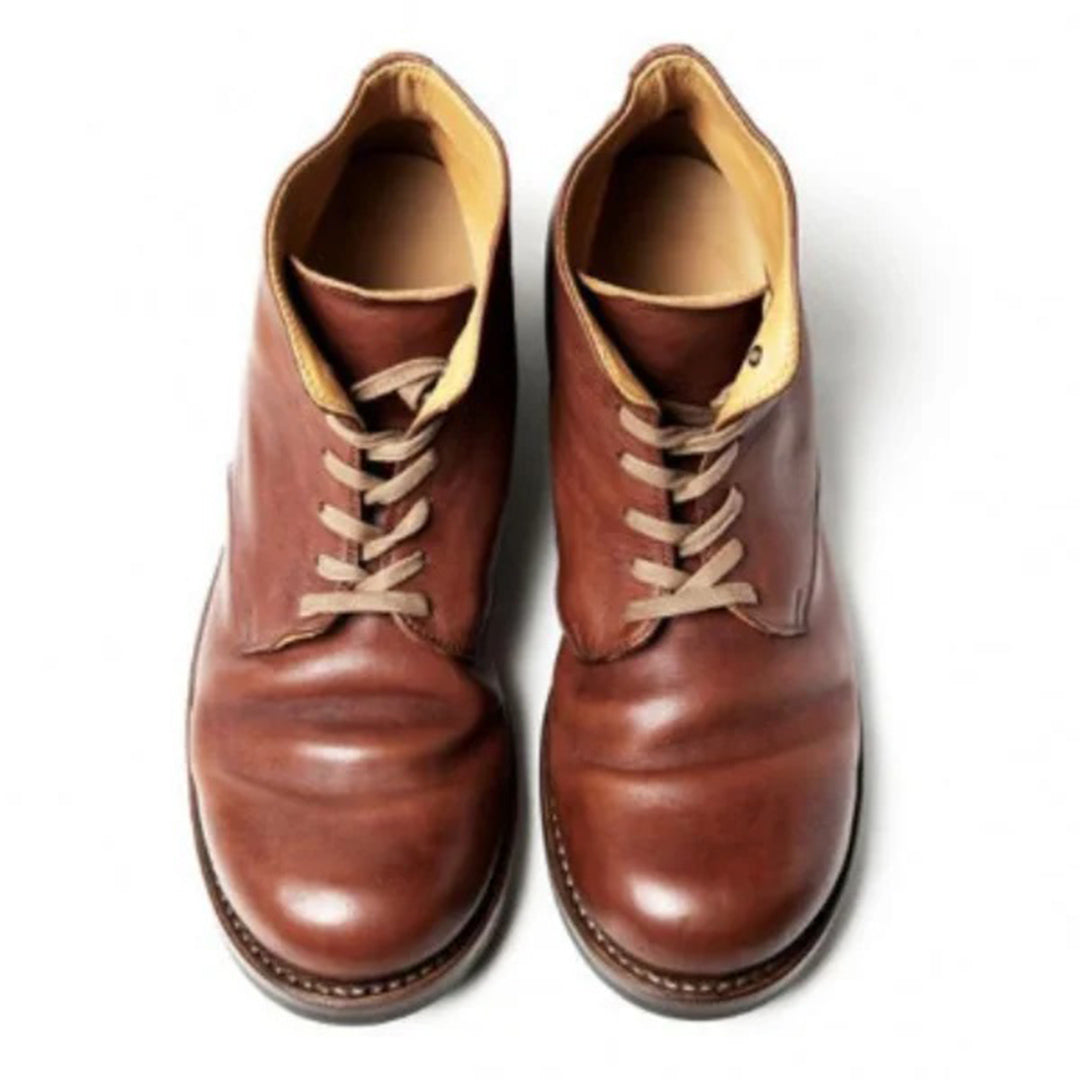 Brown leather men's boots with beige laces, featuring a classic design and round toe, perfect for casual or formal wear. Durable and stylish footwear.