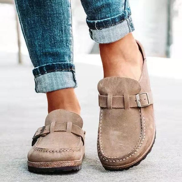 Women's retro slip-on mules, casual comfort flats in beige suede, featuring buckle detail. Perfect for everyday wear, available in plus size 43.